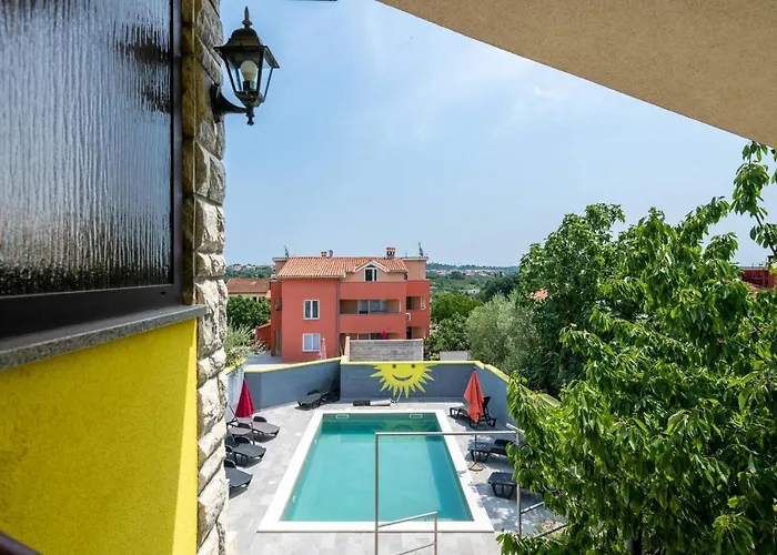 House Sunce Pula