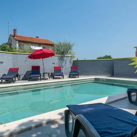 Ferienhaus House Sunce